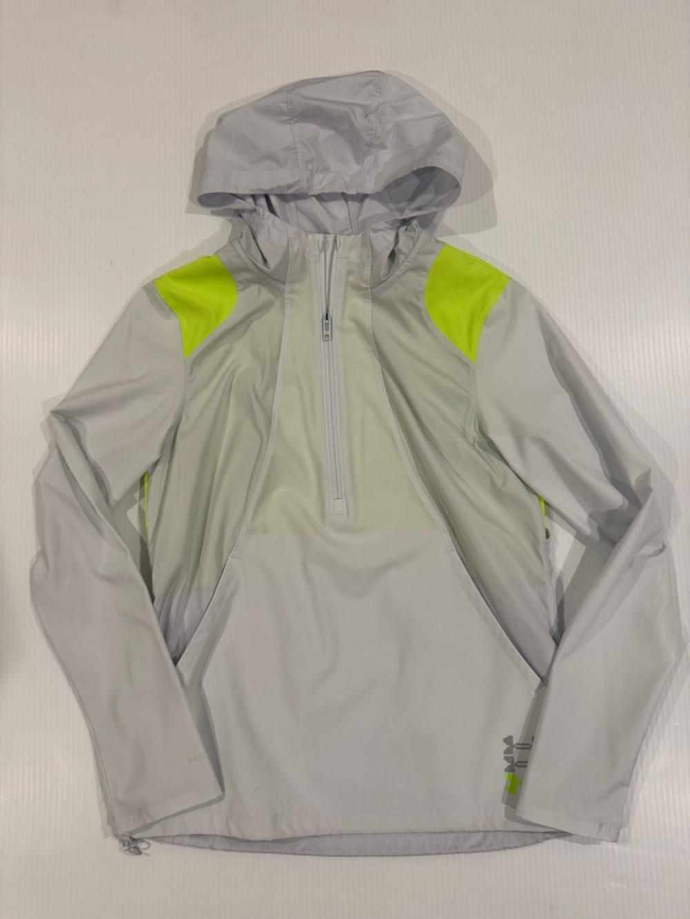 Under Armour Run Anywhere Anojacket Reflective Hooded Jacket Women’s Size XS